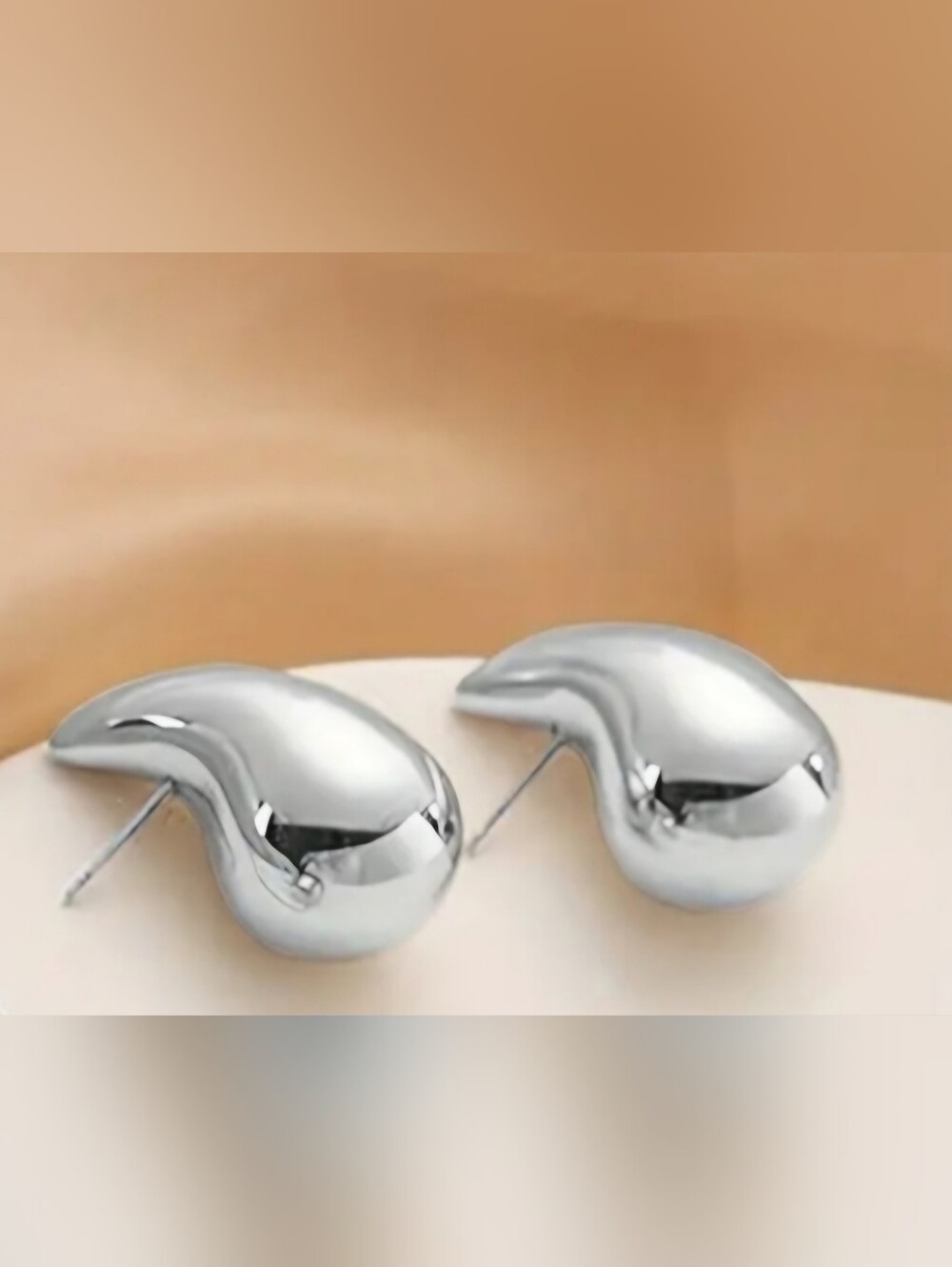 Silver plated water drop design Necklace Only. #Bottegaloversdream
